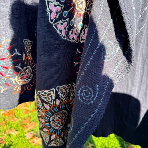 Paparazzi by BIZ Dark Blue Cardigan with Colorful Embroidery - Picture 3 of 12